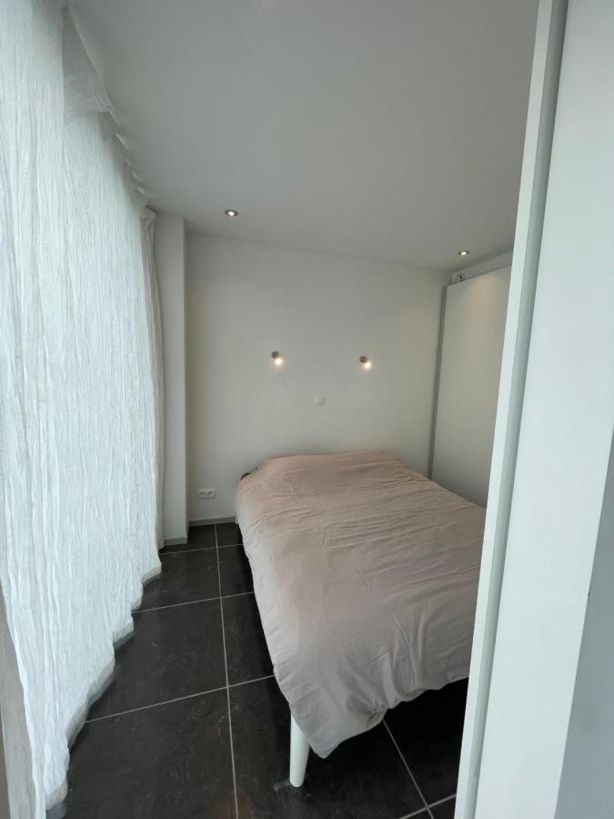 Nieuwbouw Appartement Op 450 Meter Van Het Strand. Бреден Экстерьер фото